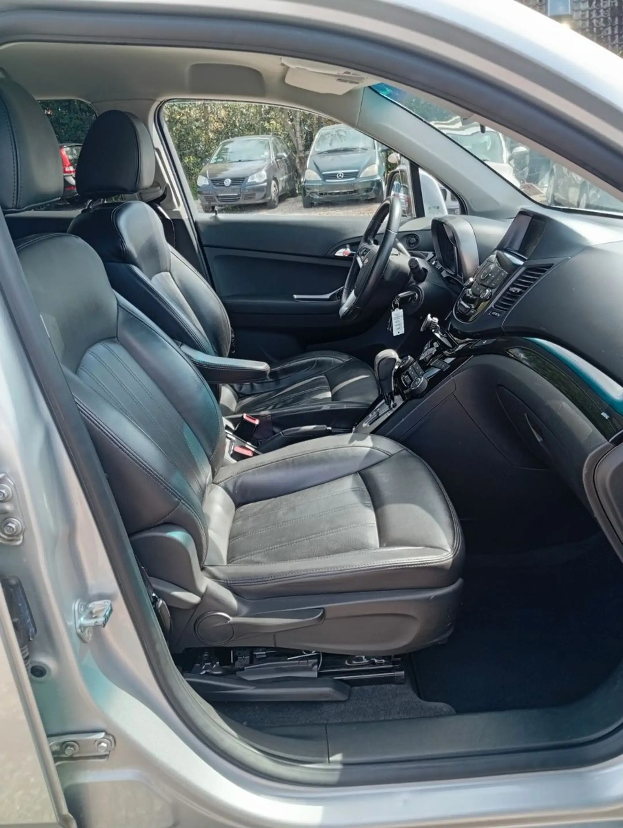 Chevrolet Orlando 2.0TD LT 7-Sitzer.Automatik.Klima.Leder. — photo 12