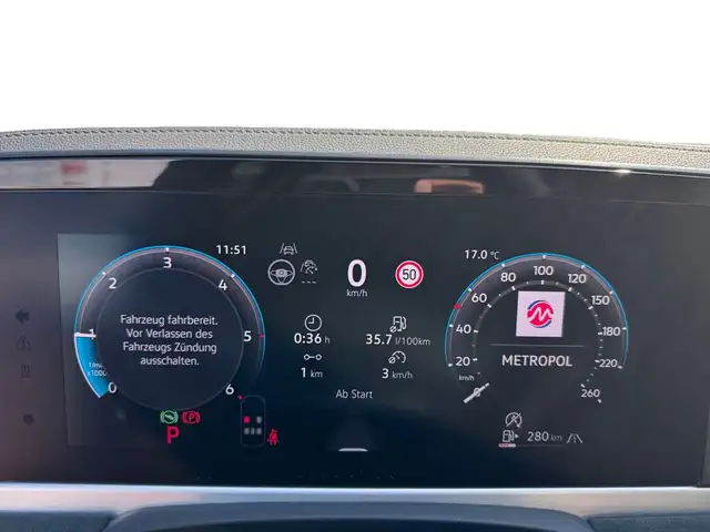 Volkswagen Passat view 9