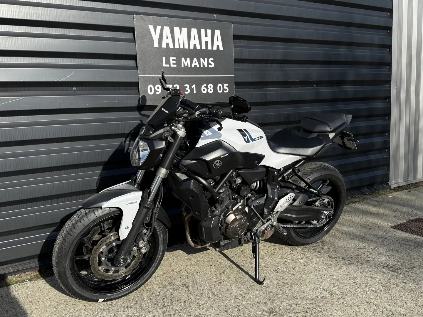 Yamaha MT-07 Blanc - 2
