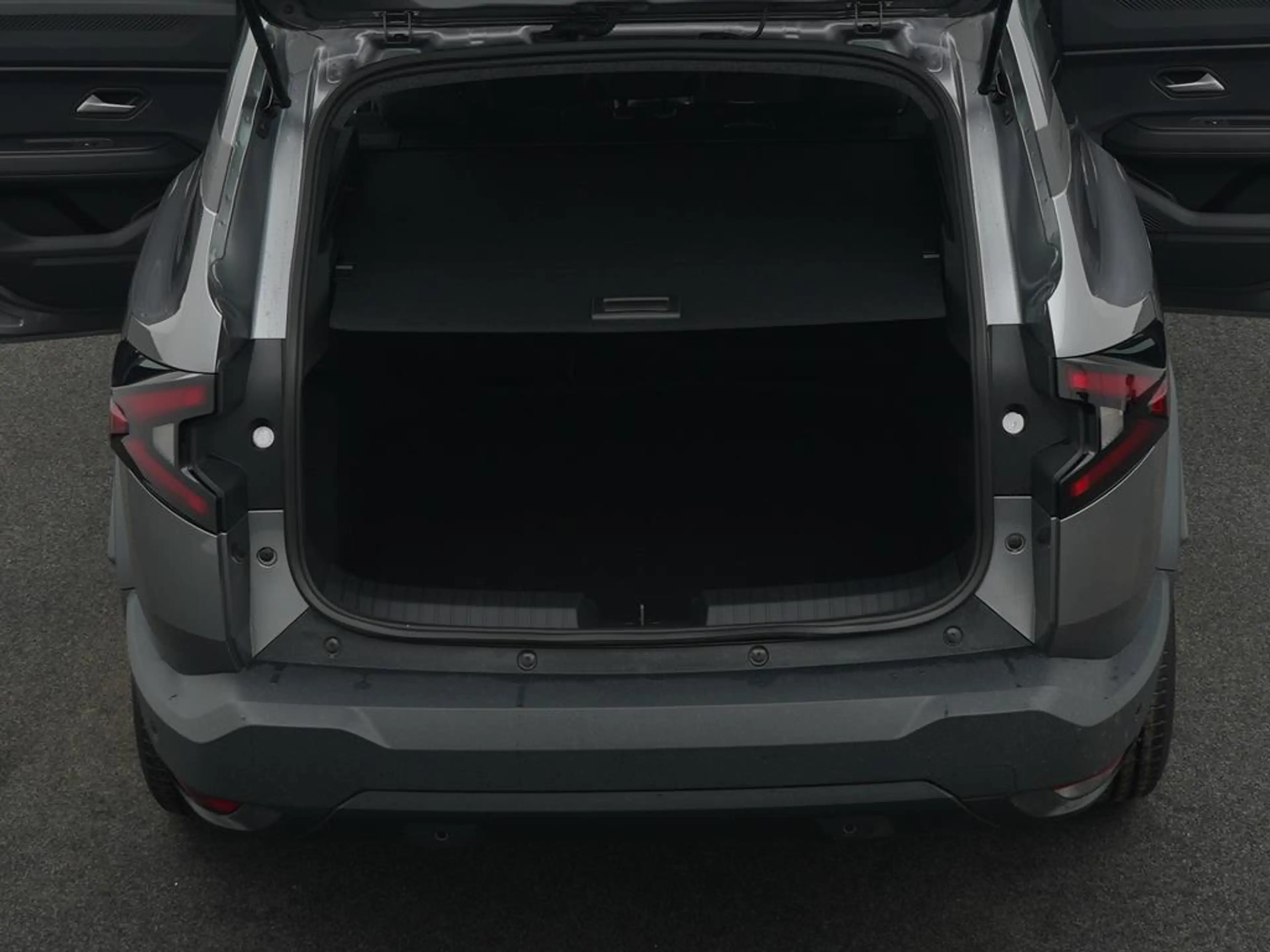 Dacia Bigster Essential mild hybrid 140 — photo 7