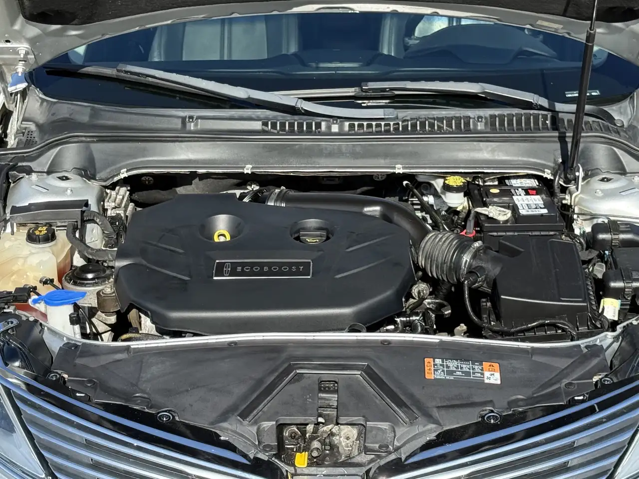 Lincoln MKZ снимка Lincoln MKZ