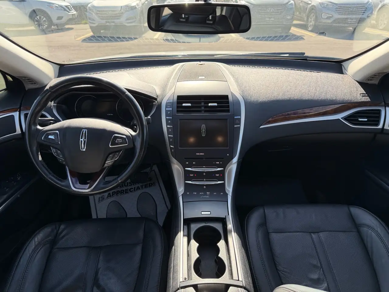 Lincoln MKZ снимка Lincoln MKZ