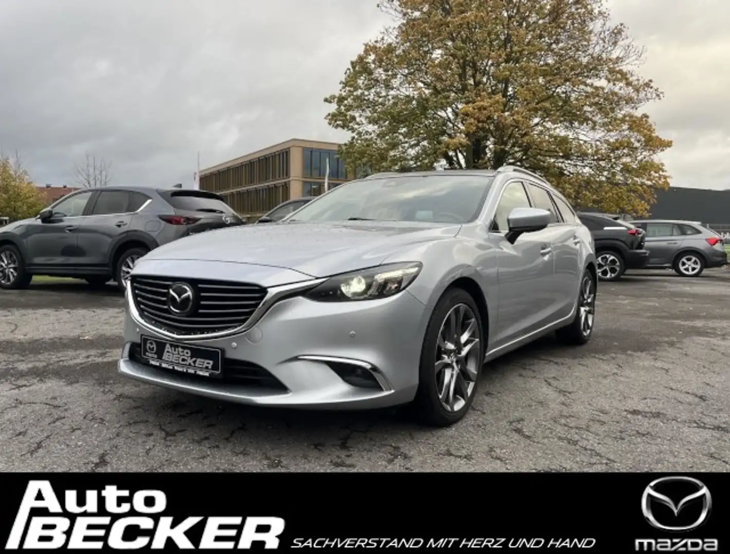 Mazda 6 SKYACTIV-D 175 AHK / Leder / Glasschiebed. / BOSE Silber - 1