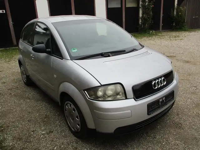 Audi A2 1.4  TÜV NEU