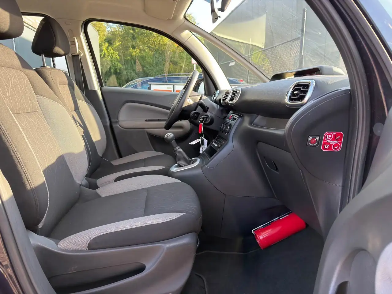 2015 Citroen C3 Picasso CITROËN C3 PICASSO 1.2 PURETECH – 110 PK – VOLLEDIG ONDERHOUDEN – DISTRIBUTIE GARANTIE, photograph 8