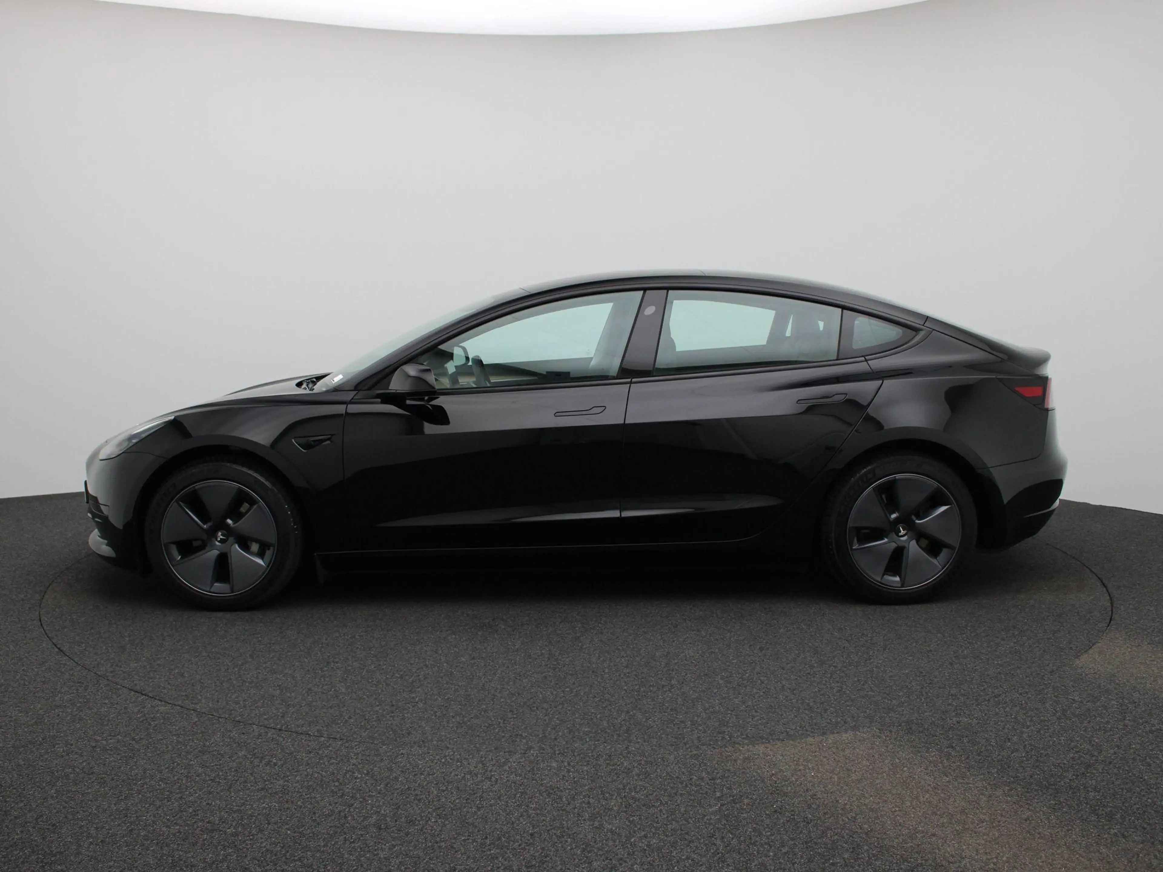 Tesla Model 3 Standard RWD Plus 60 kWh | WORDT VERWACHT | — photo 4