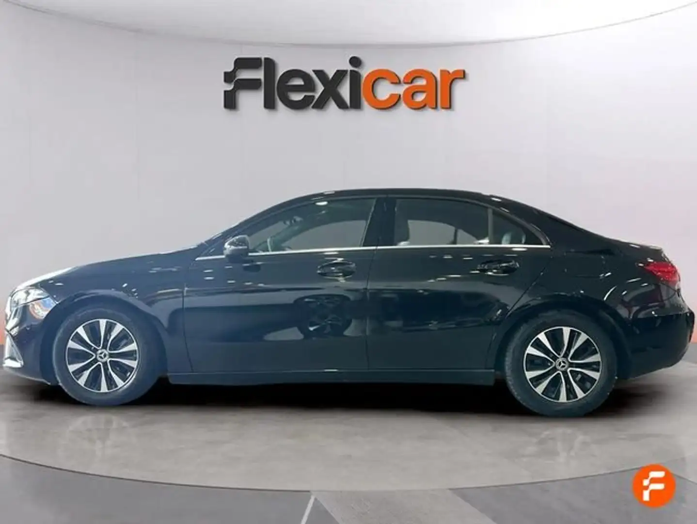 Mercedes-Benz A 180 180d Sedán 7G-DCT Negro - 2