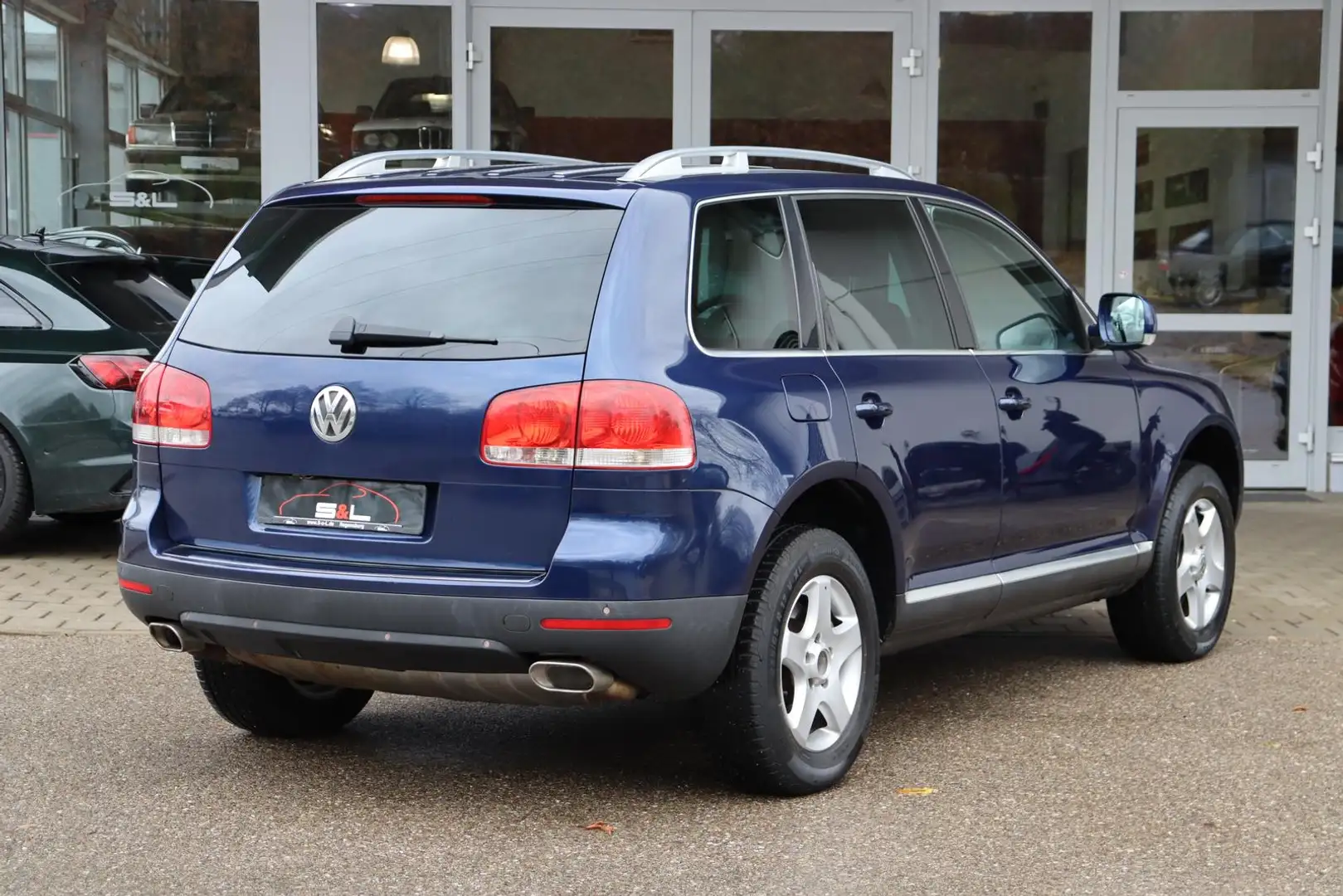 Volkswagen Touareg 3.0 V6 TDI / Navi / Leder / Xenon / Pano Blau - 2