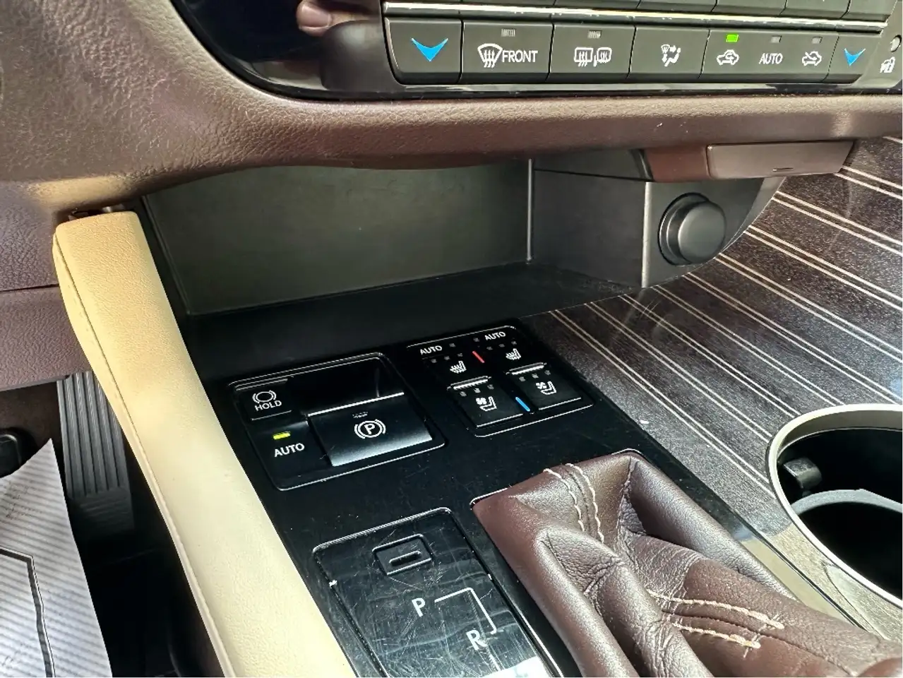 Lexus RX снимка Lexus RX