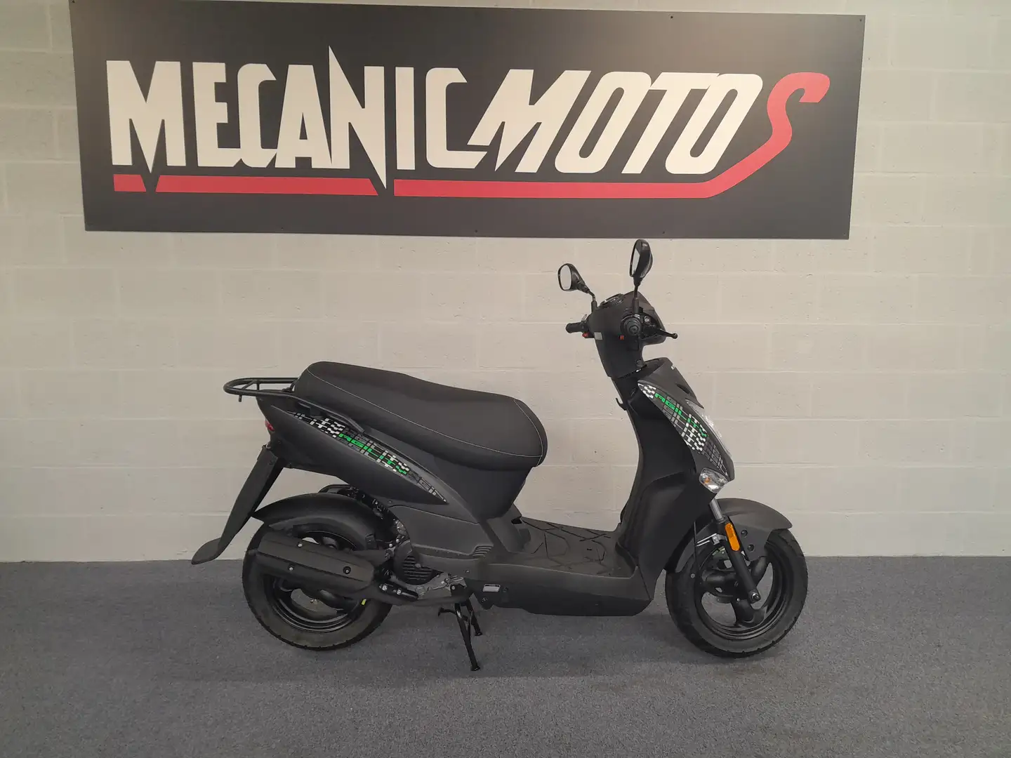 Kymco Agility 50 SCOOTER KYMCO AGILTITY CLASSE A PROMO ANNIVERSAIRE Fekete - 1