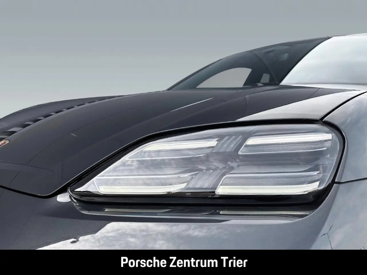 Porsche Macan Surround-View 21-Zoll Abstandstempomat LED 11