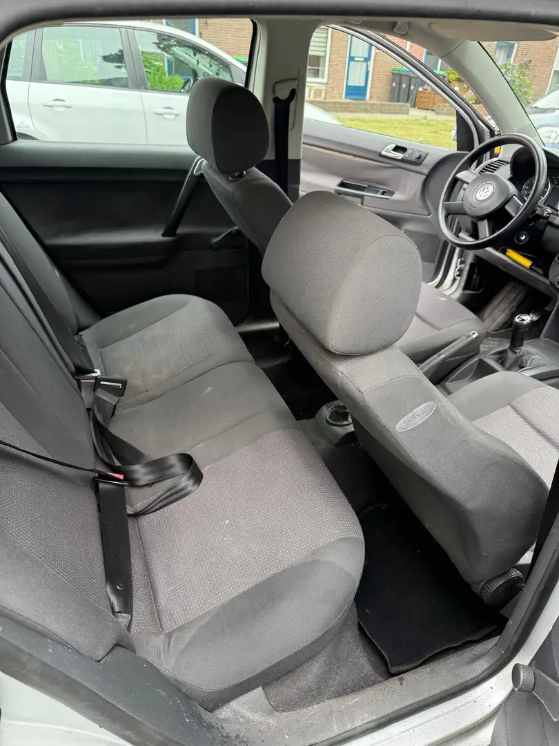 Volkswagen Polo Polo 1.2-12V Athene Gris - 2