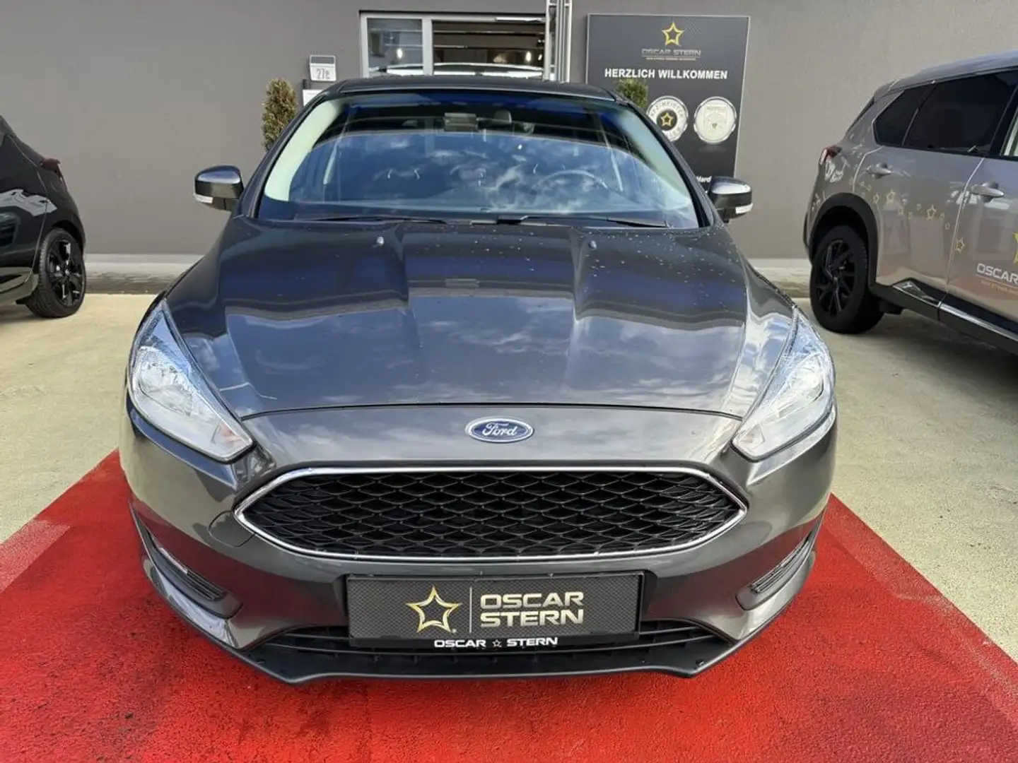 Ford Focus Trend Gris - 2
