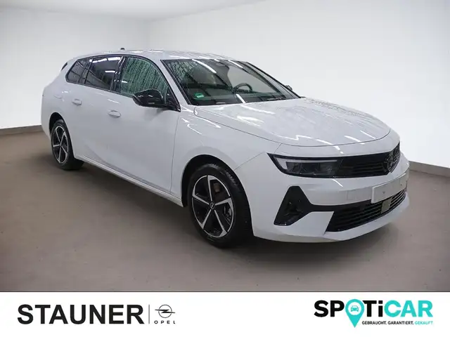 Opel Astra main image