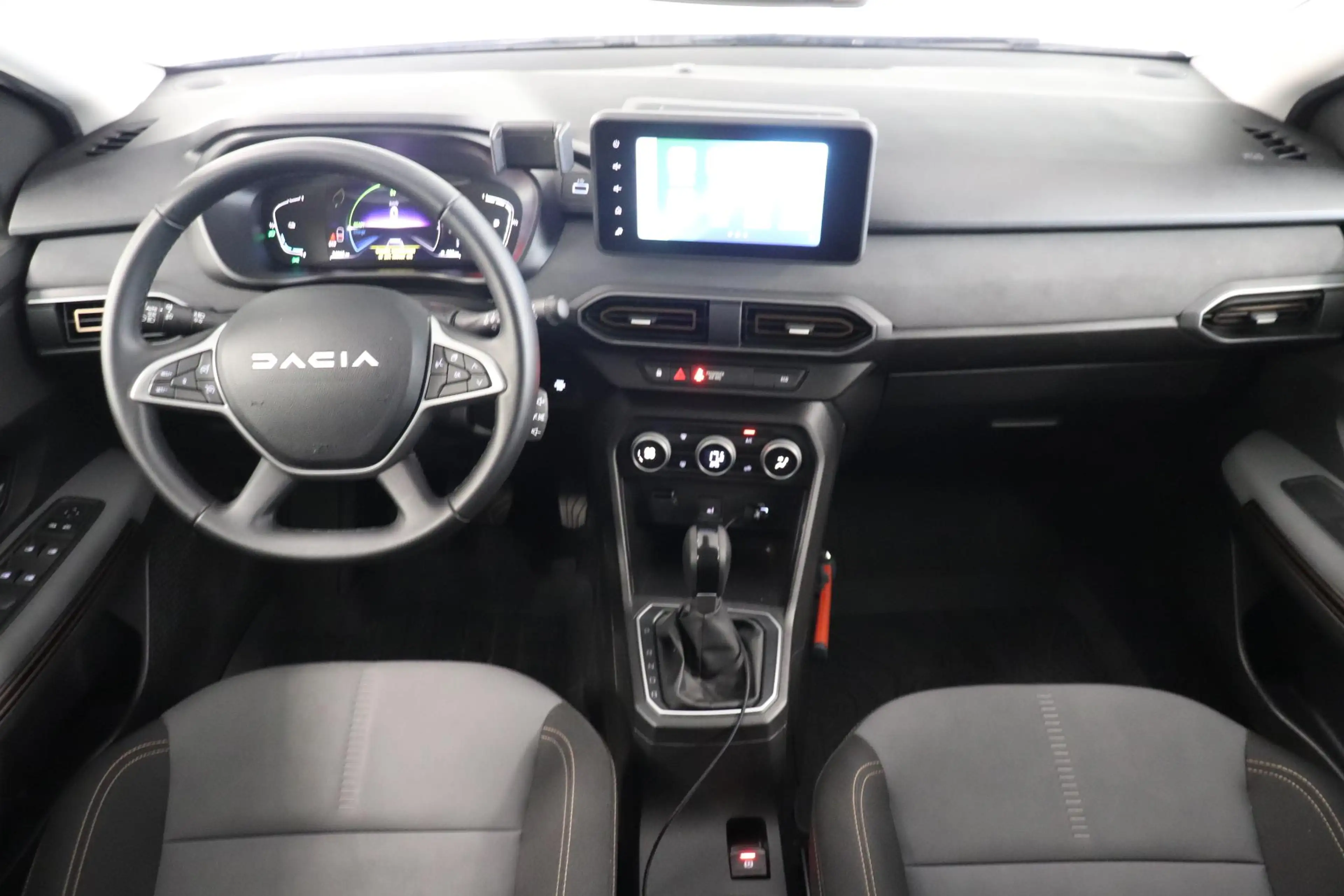 Dacia Jogger 1.6 Hybrid 140 Extreme 7p. | Camera | Trekhaak | C — photo 3