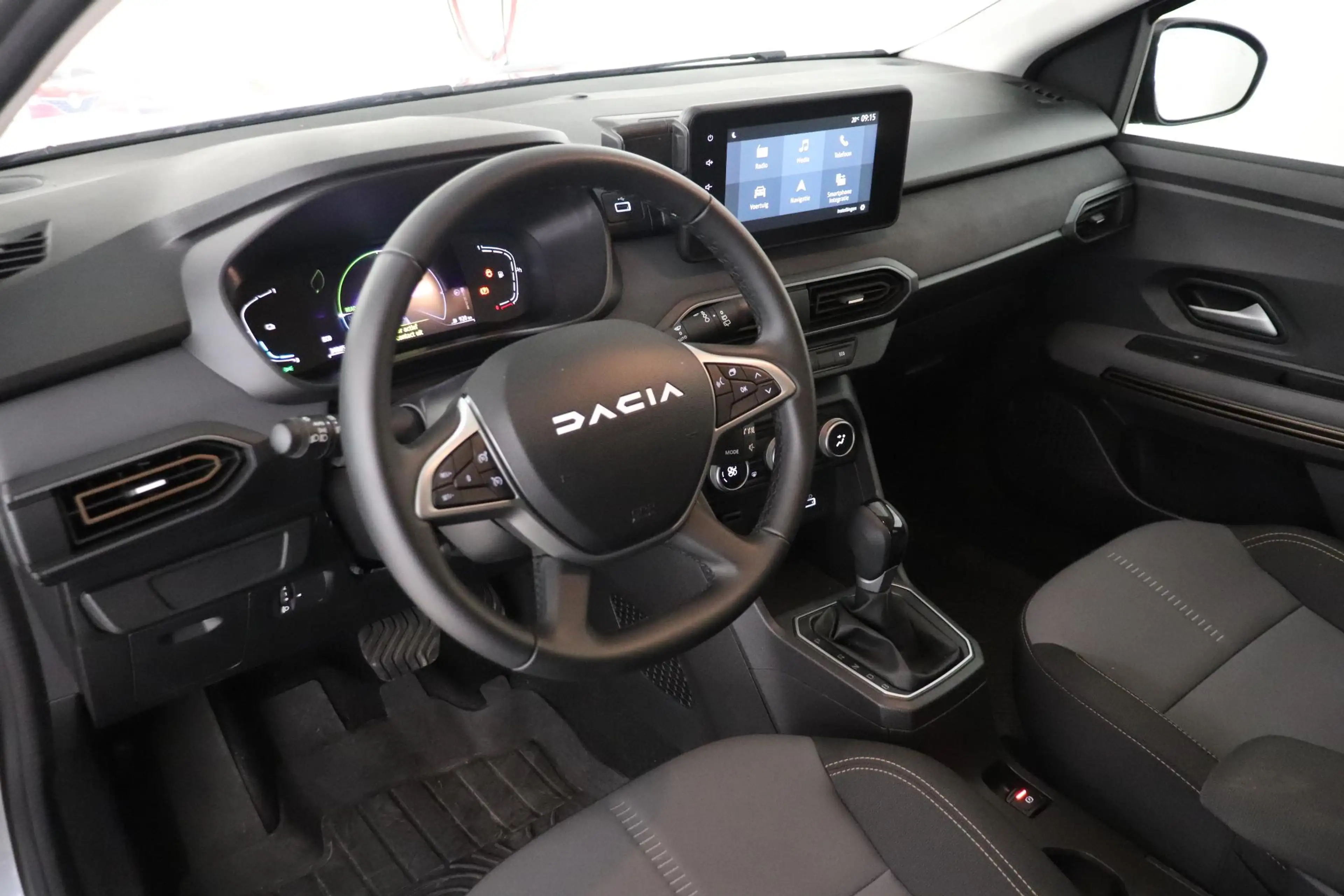 Dacia Jogger 1.6 Hybrid 140 Extreme 7p. | Camera | Trekhaak | C — photo 26