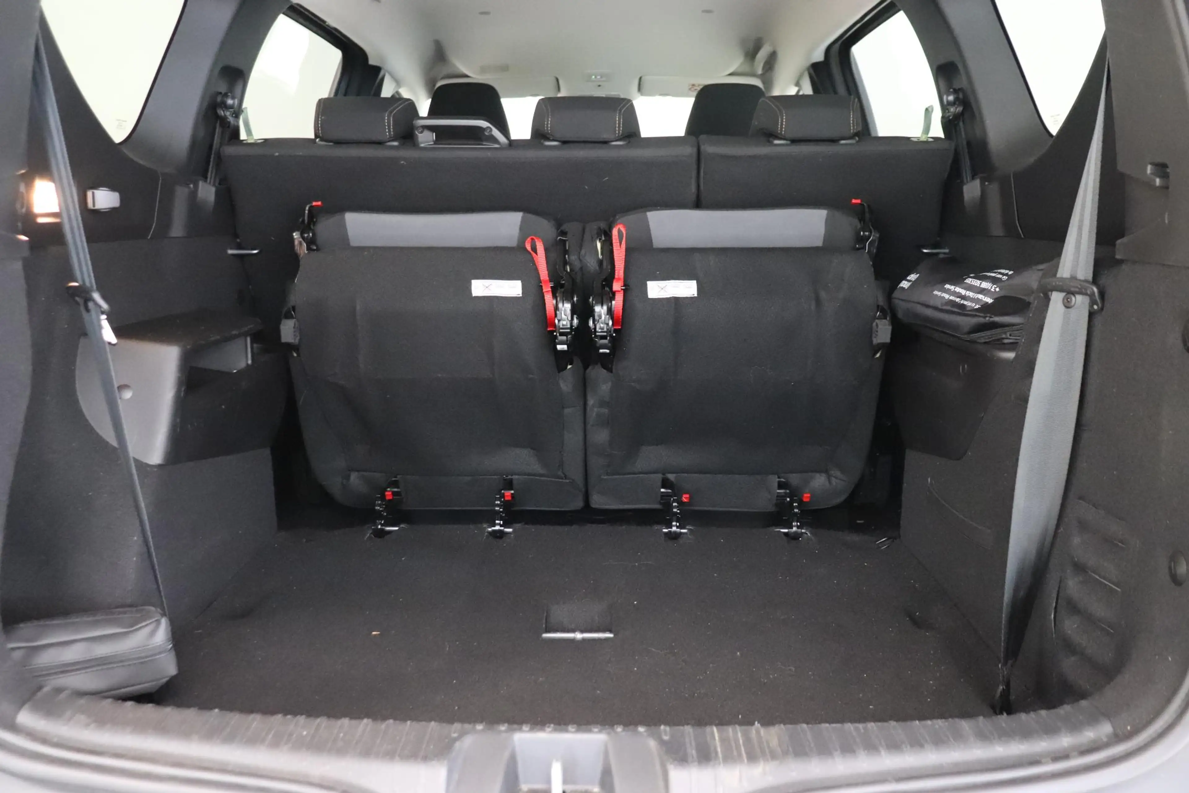 Dacia Jogger 1.6 Hybrid 140 Extreme 7p. | Camera | Trekhaak | C — photo 9