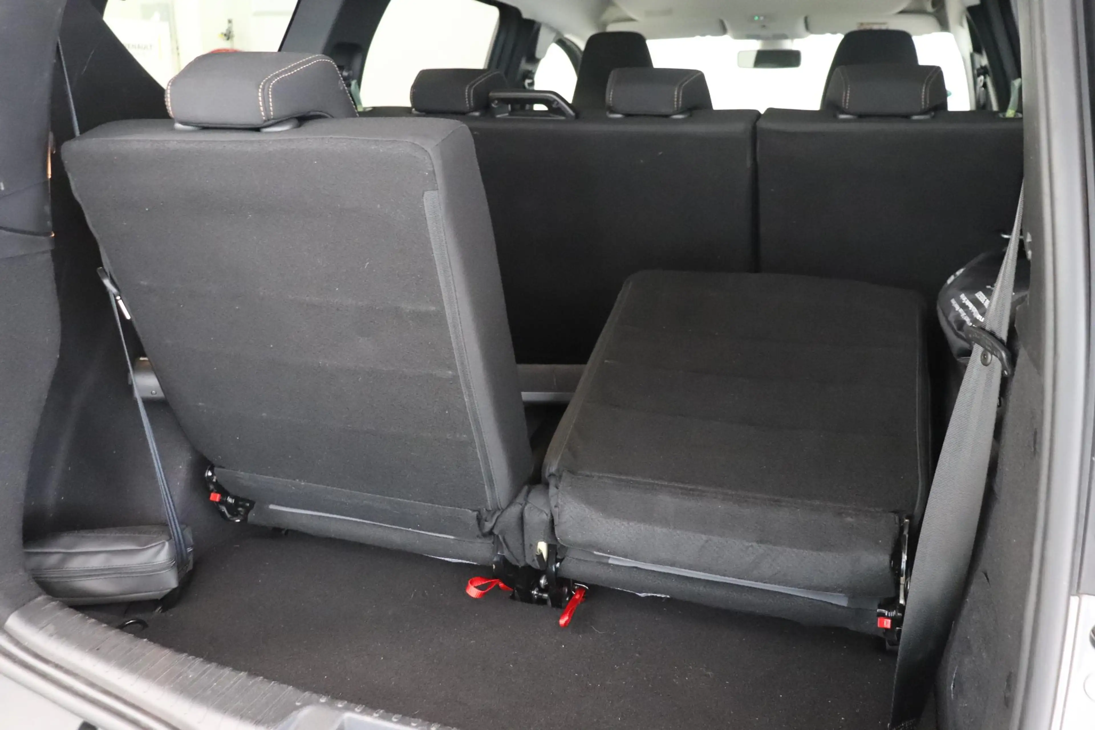 Dacia Jogger 1.6 Hybrid 140 Extreme 7p. | Camera | Trekhaak | C — photo 27