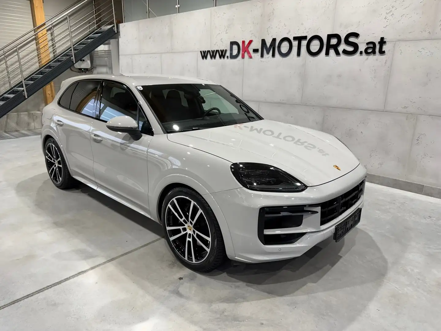 Porsche Cayenne III E-Hybrid/ Approved / 22" / Matrix LED / Design Grau - 2