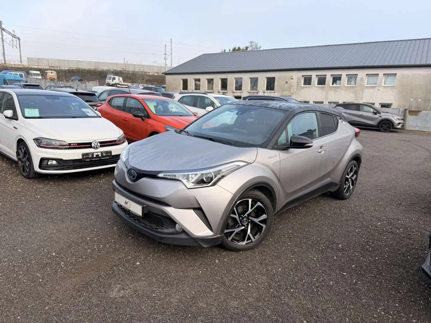 Toyota C-HR 1.8 Hybrid Style Selection Gris - 1