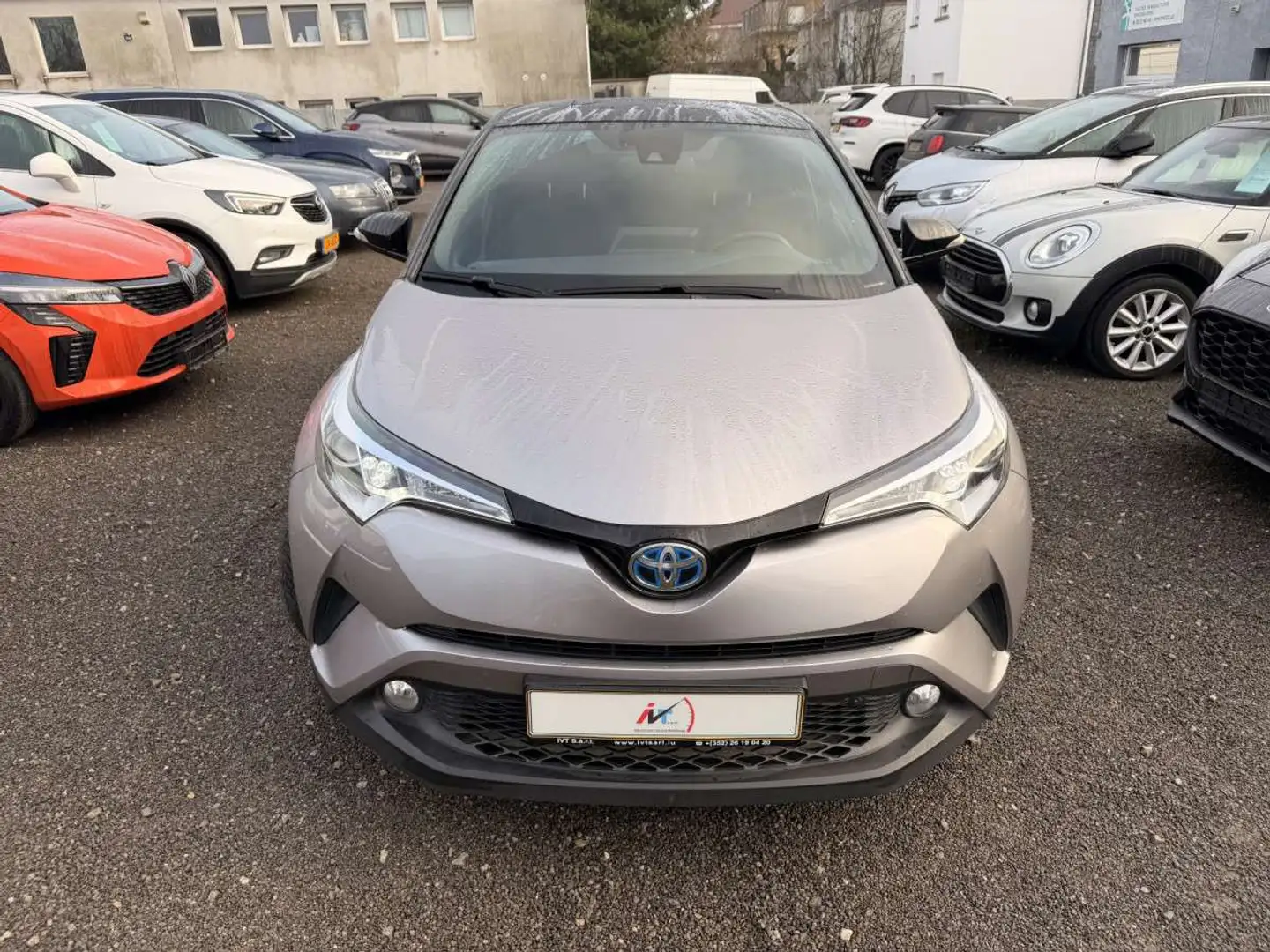 Toyota C-HR 1.8 Hybrid Style Selection Gris - 2