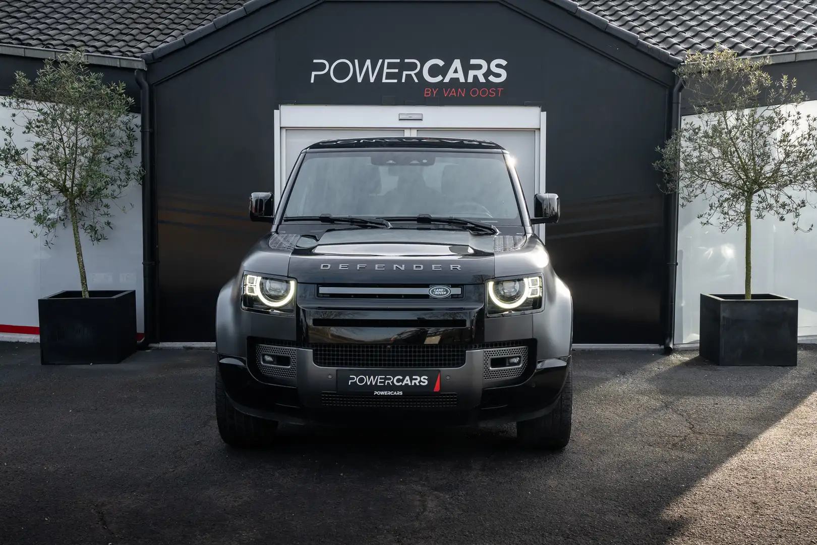 Land Rover Defender 90 5.0 V8 P525 | Carpathian Edition | BTW Grau - 2