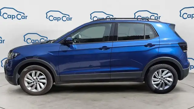 Volkswagen T-Cross view 2