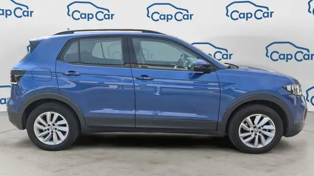 Volkswagen T-Cross view 4