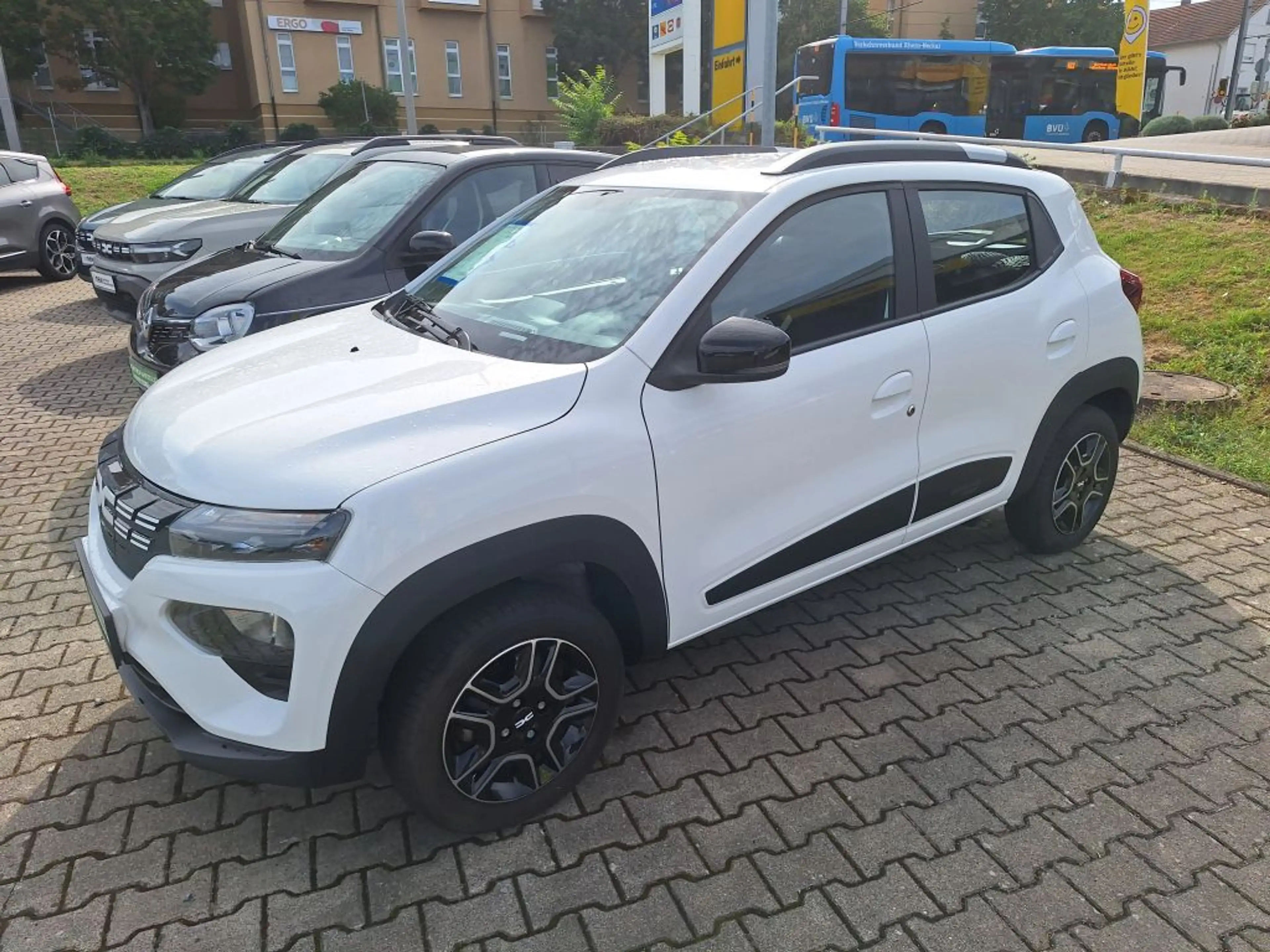 Dacia Spring ESSENTIAL — photo 2