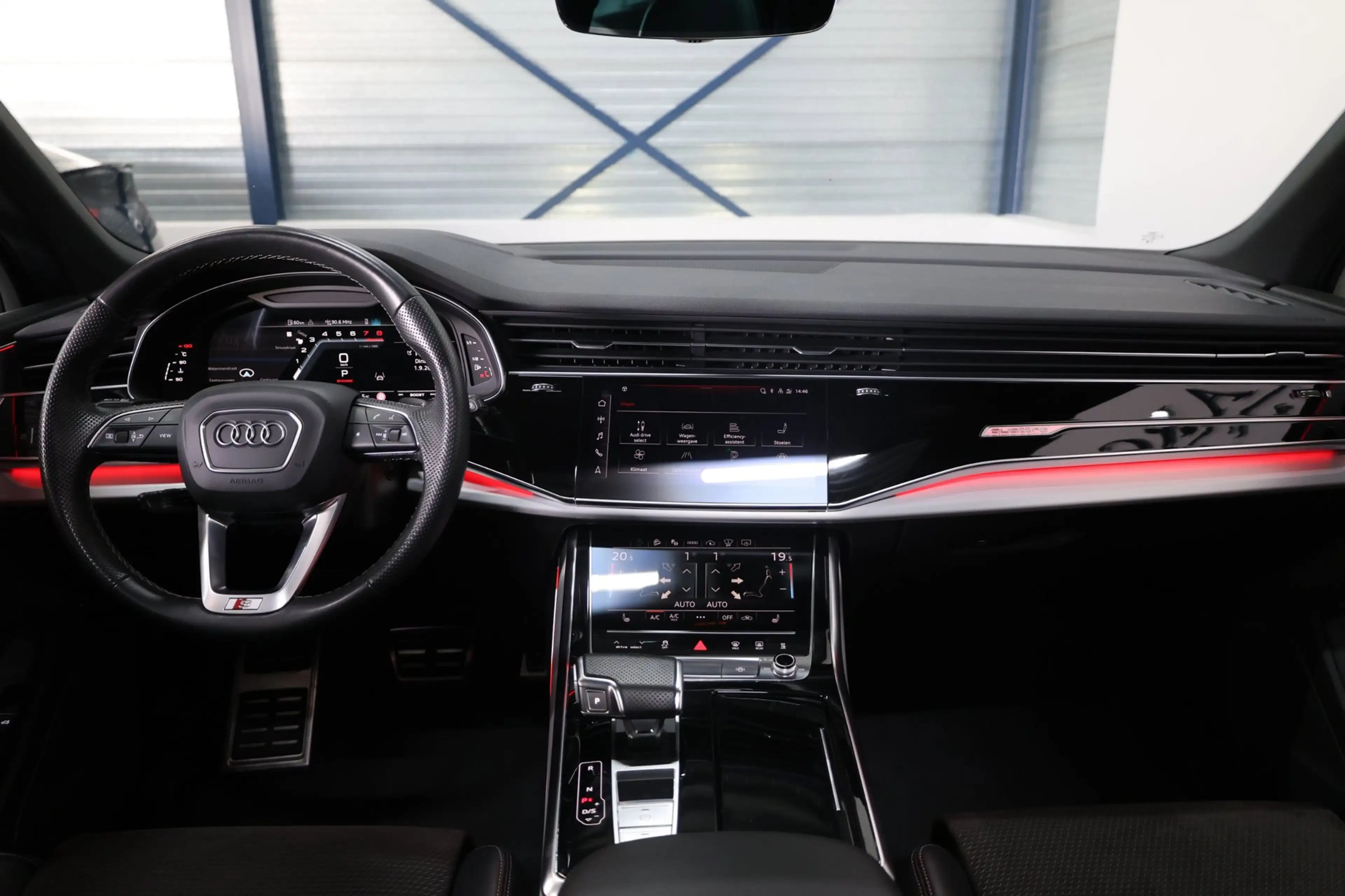 Audi SQ7 4.0 TFSI quattro 507+PK LED/VIRTUAL/SFEER/PANO/HEA — photo 2