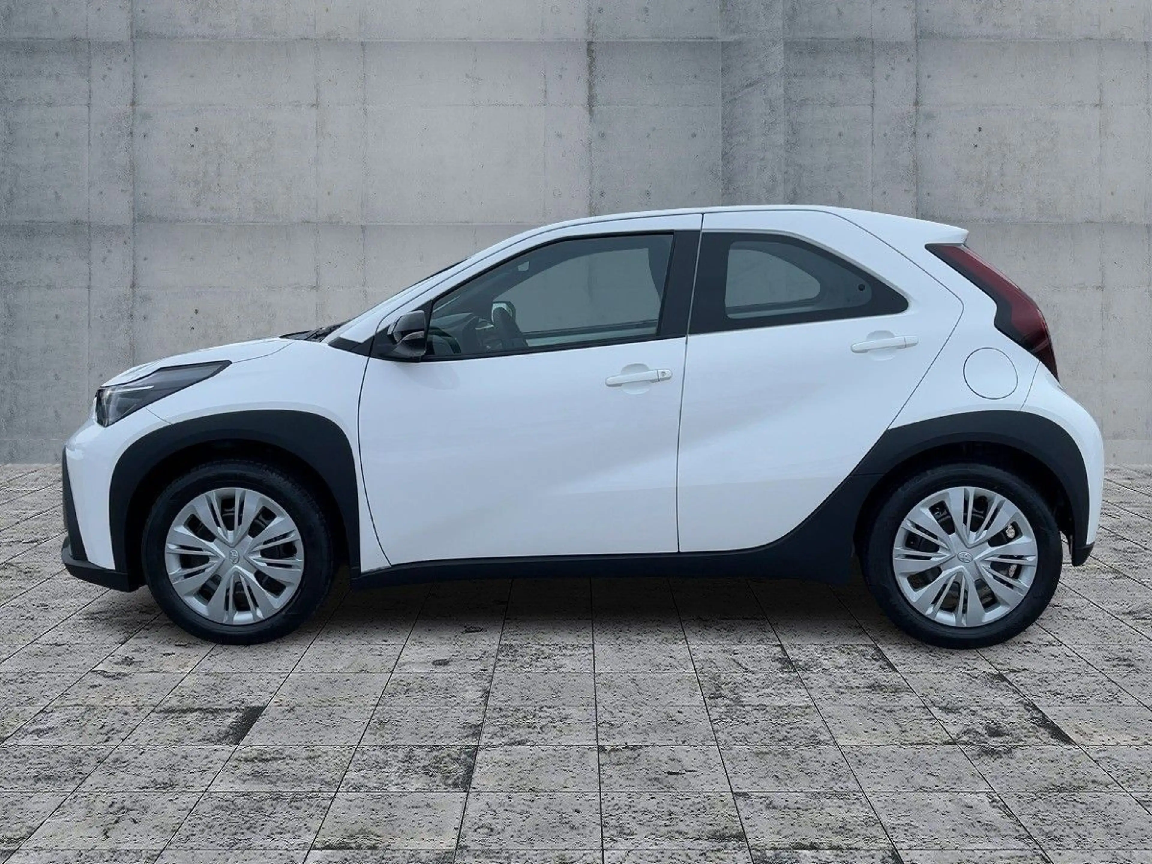 Toyota Aygo X AYGO X Hyb. 1.5 Hyb. Pure *ALL-IN LEASING* — photo 5