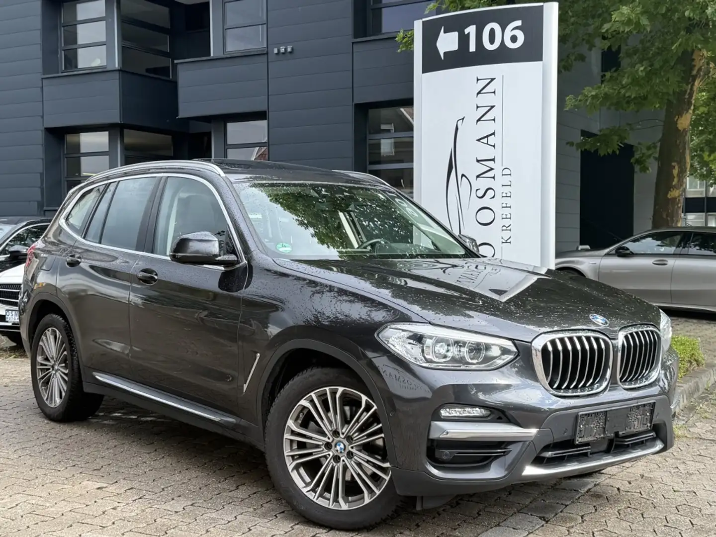 BMW X3 xDrive 20 d Luxury Line | HUD | PANO | RFK Grey - 1