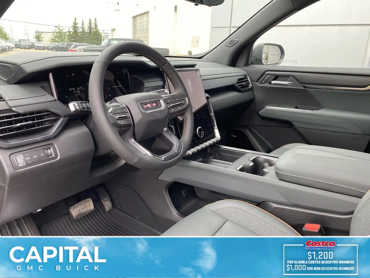 GMC Acadia снимка GMC Acadia