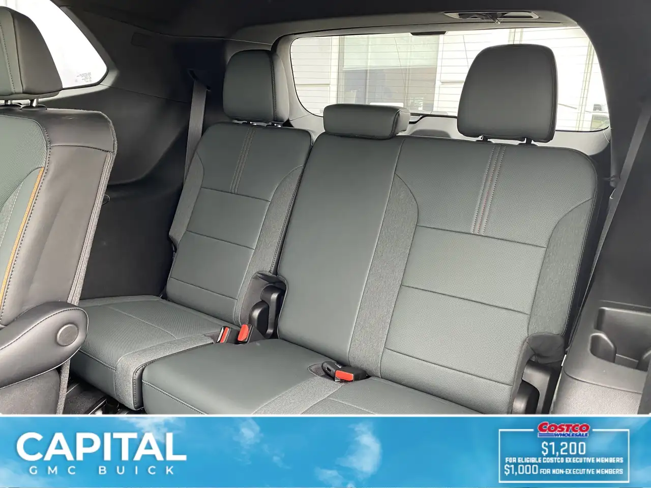 GMC Acadia снимка GMC Acadia