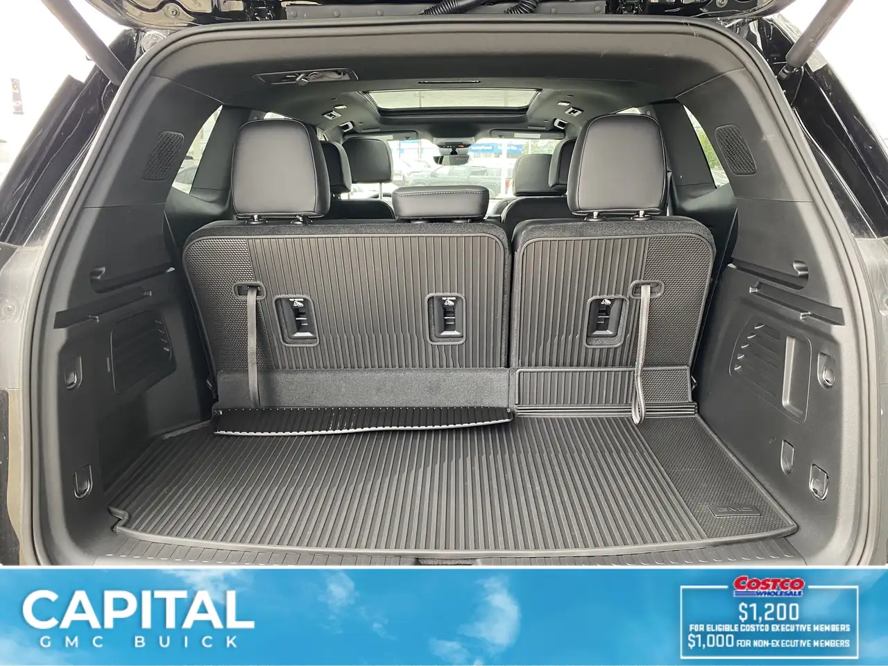 GMC Acadia снимка GMC Acadia