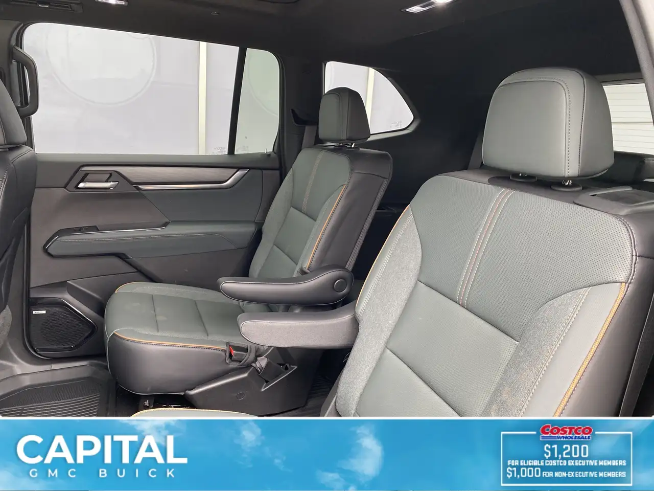 GMC Acadia снимка GMC Acadia