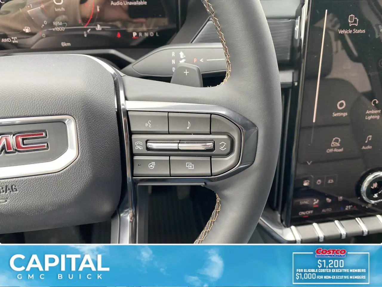 GMC Acadia снимка GMC Acadia