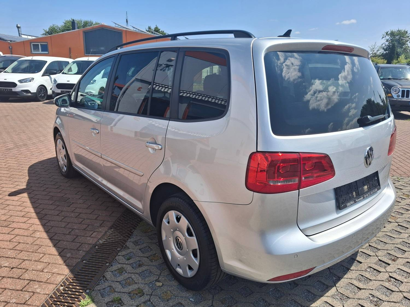Volkswagen Touran Comfortline, 1.Hd, TÜV neu, Navi, DSG, SHZ, Bluetooth — photo 4