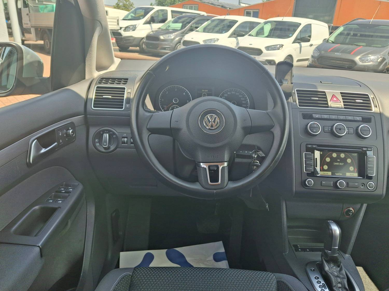 Volkswagen Touran Comfortline, 1.Hd, TÜV neu, Navi, DSG, SHZ, Bluetooth — photo 8