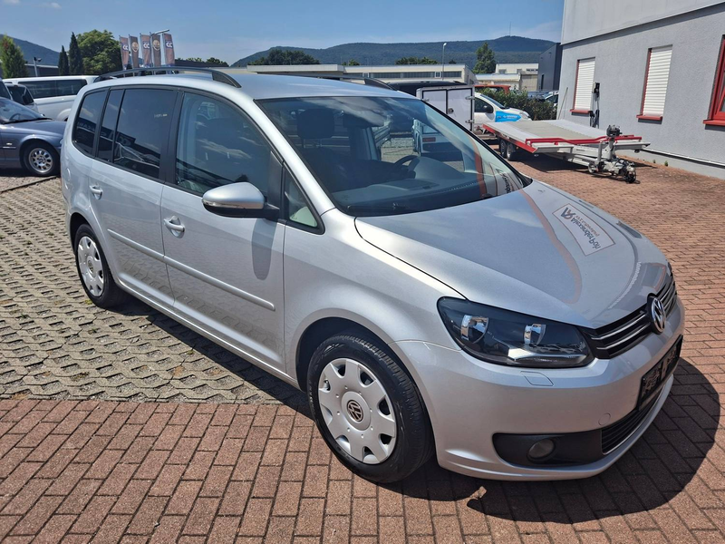 Volkswagen Touran Comfortline, 1.Hd, TÜV neu, Navi, DSG, SHZ, Bluetooth — photo 2