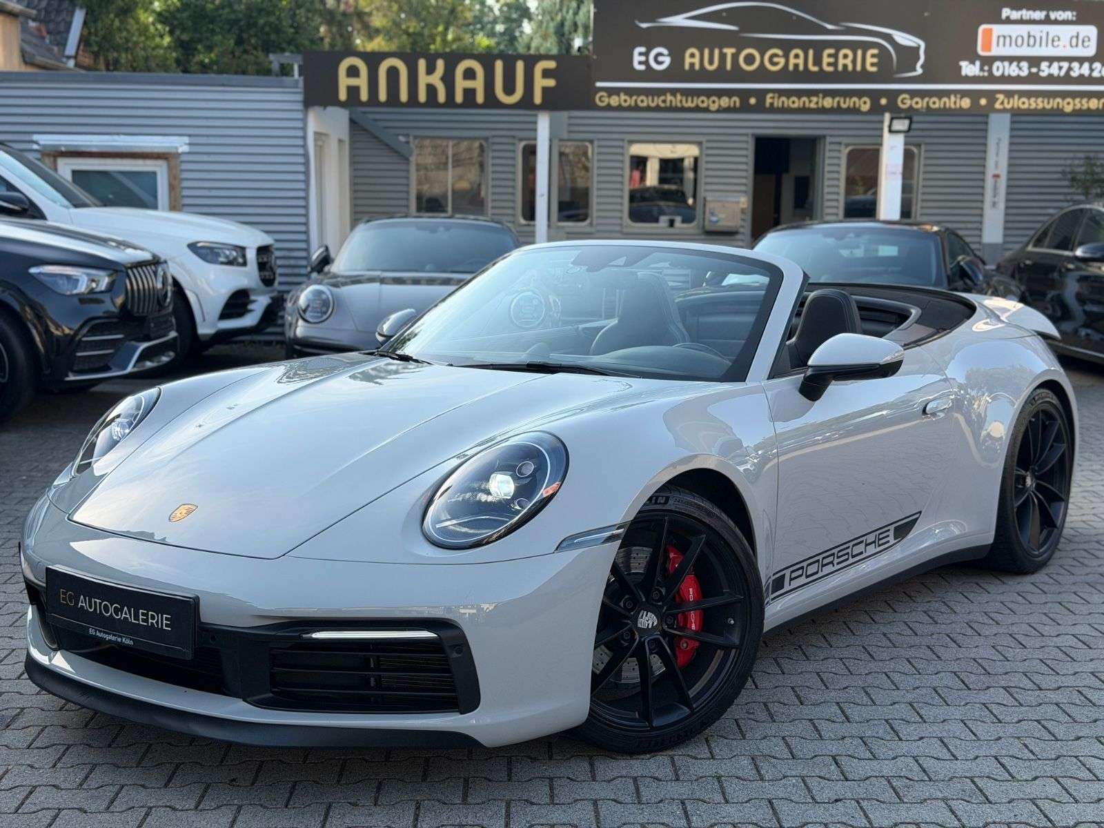 Porsche 992