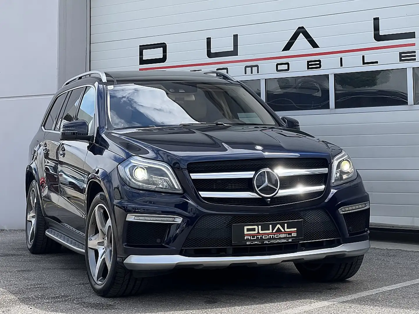 Mercedes-Benz GL 63 AMG 4MATIC Aut.|1.BESITZ|7SITZER|PANO|DISTRONIC Blau - 2