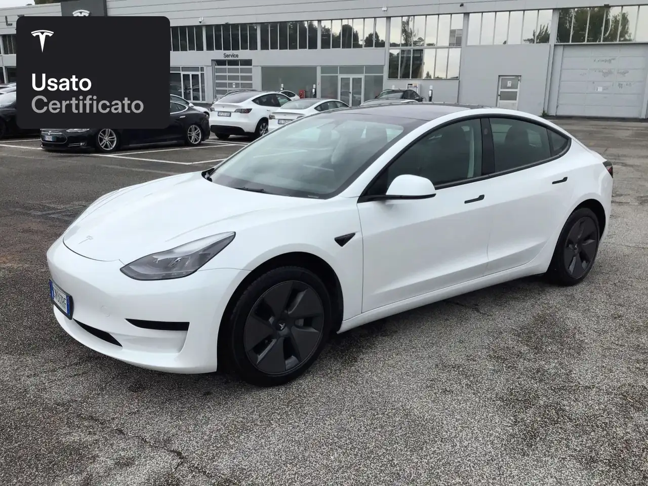 2023 Tesla Model 3 Rear-Wheel Drive, photograph 2