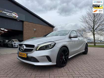 Mercedes-Benz A 180 Prestige stoelvw , uitlaat sound system, led
