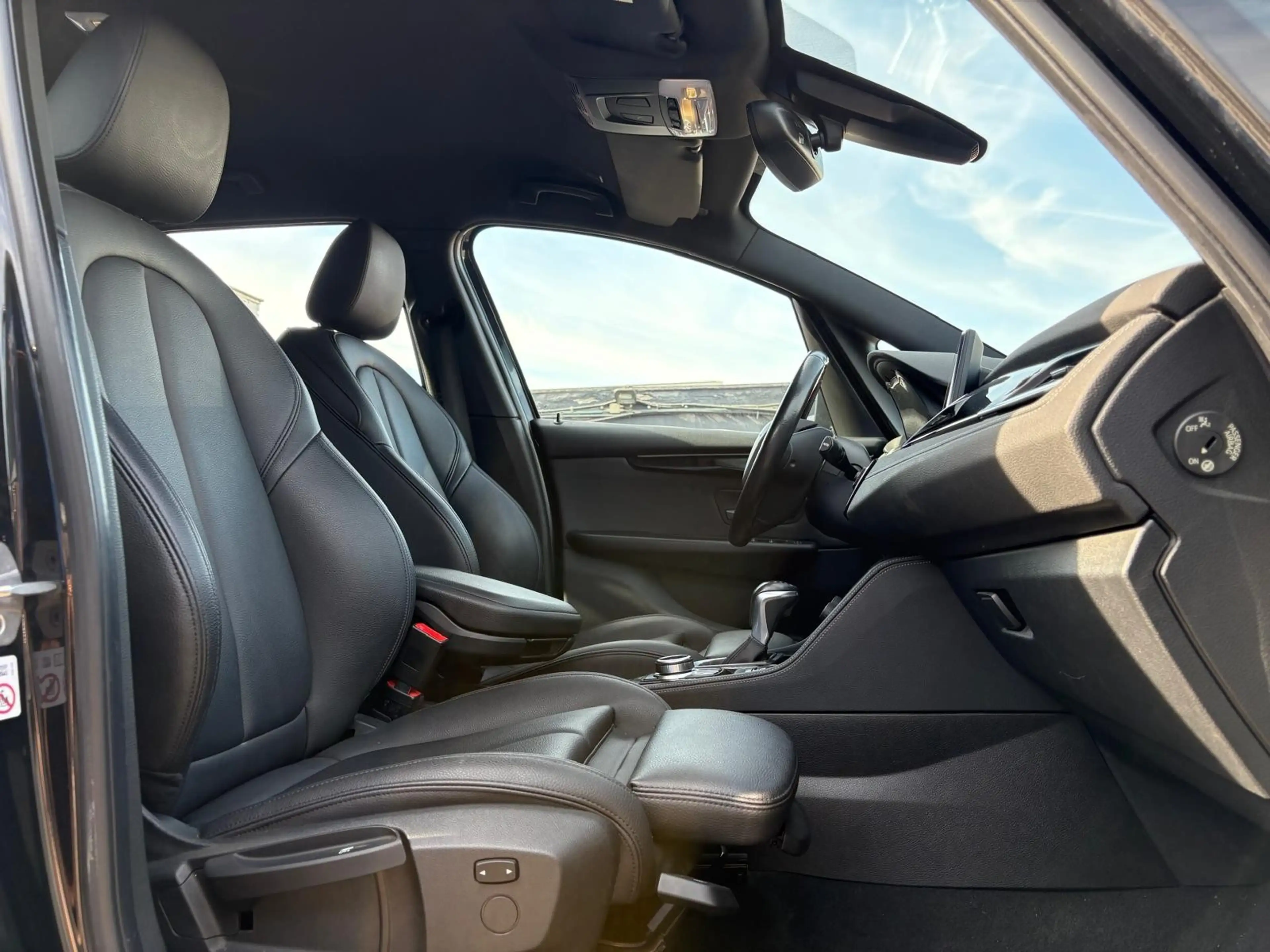 BMW 216 dA Gran Tourer Sport — photo 10