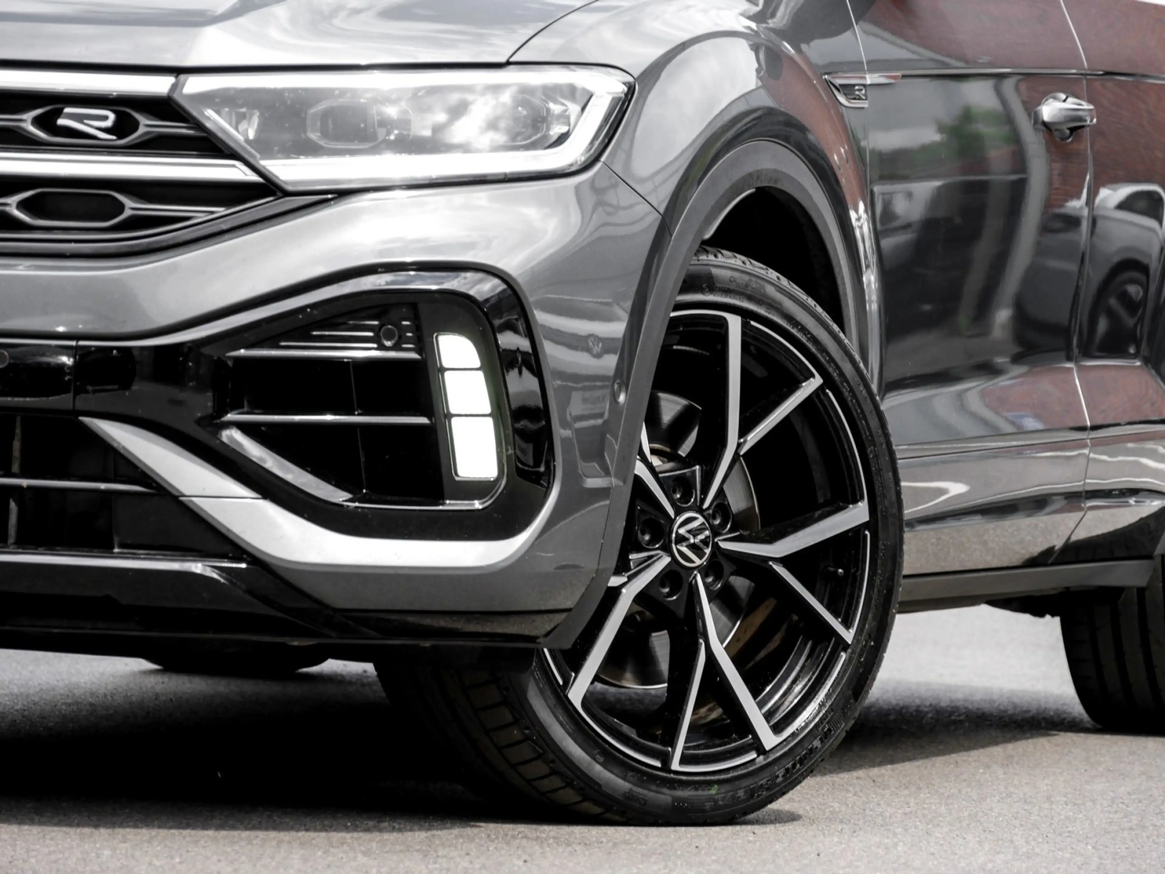 Volkswagen T-Roc R IQ.Light Navi AHK TravelAss. Pano beats Keyless — photo 5