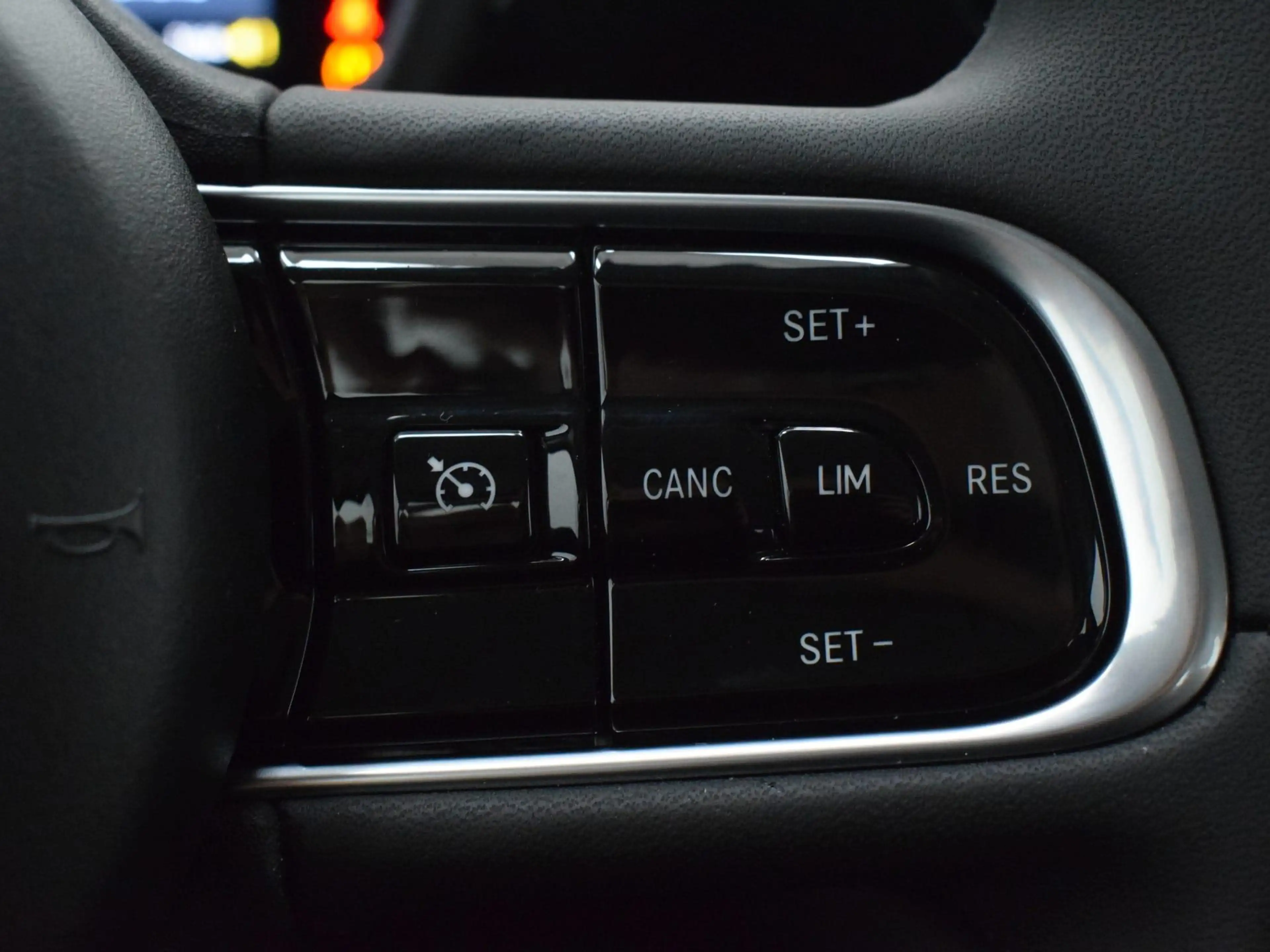 Fiat 500e Business Launch Edition | Climate Control | Apple — photo 12