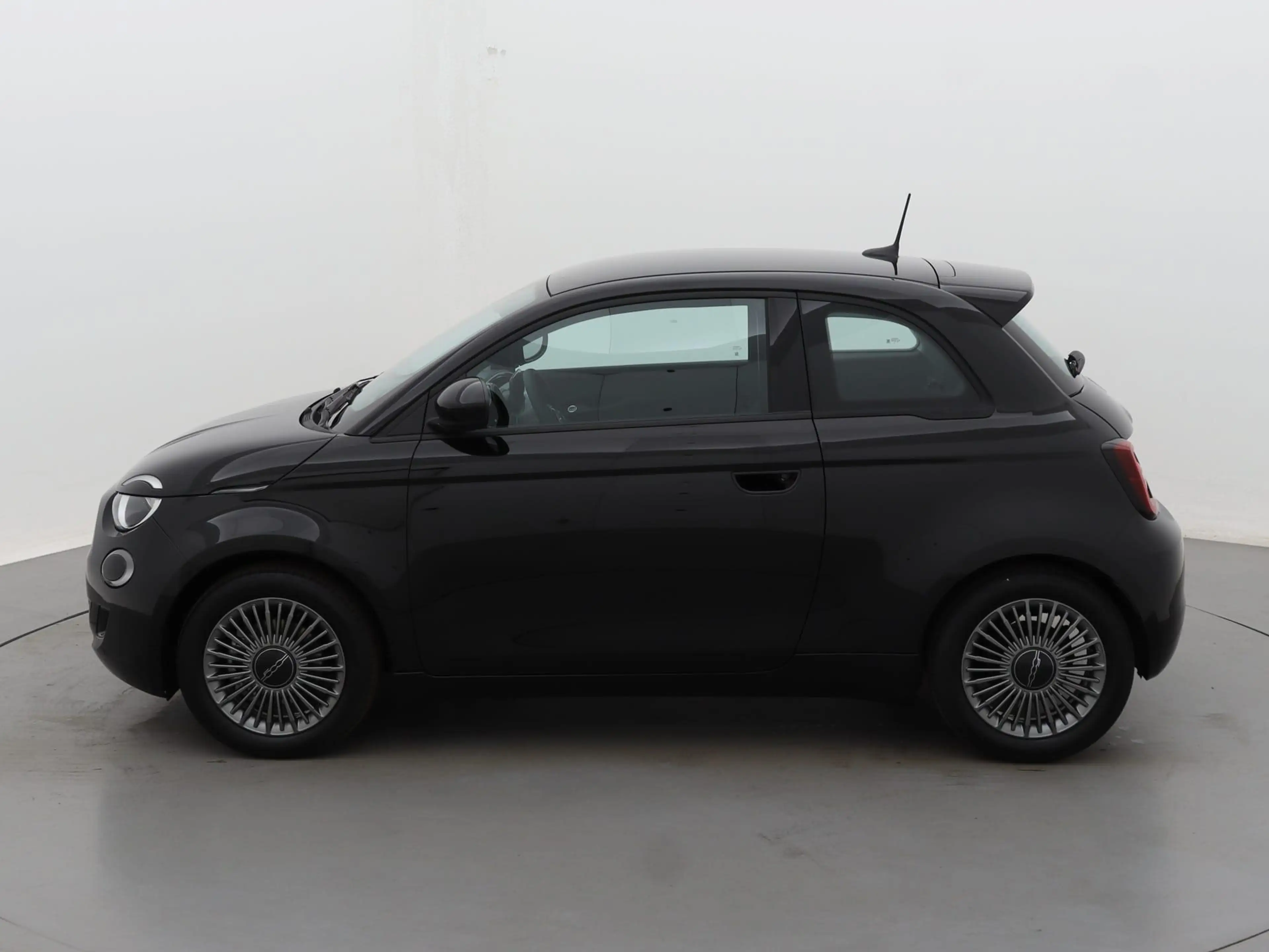 Fiat 500e Business Launch Edition | Climate Control | Apple — photo 6