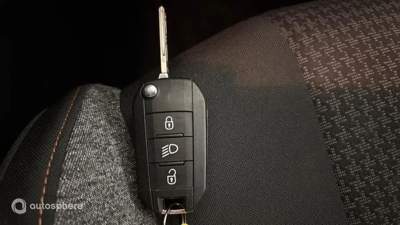 Peugeot 3008 3008 — photo 16