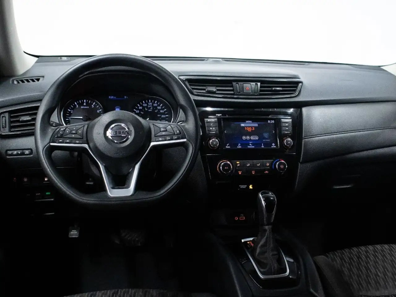 Nissan Rogue снимка Nissan Rogue